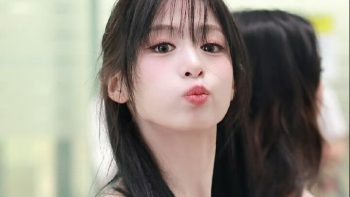 【AHYEON】“Since I can’t go out to play, I’m just practicing.” “Don’t buy it, don’t buy it, really!” “