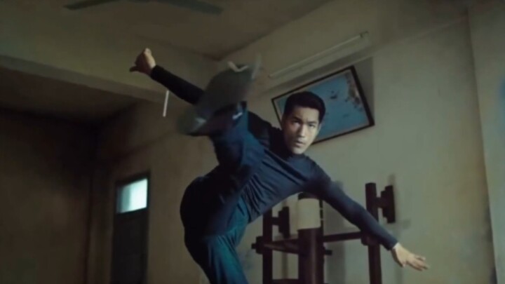 Nhân vật Bruce Lee thay đổi khuôn mặt trong Ip Man 3