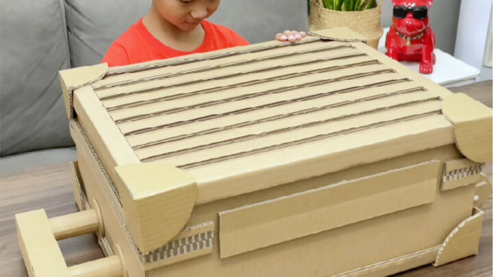 During summer vacation, stay at home and play these 3 science experiments with your kids to keep the
