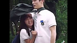 KIM JUNG HYUN SO KIND!! #school2017 #kimsejeong #kimjunghyun