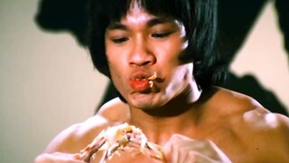 รีวิว : หนังของ Shaw Brothers อร่อยจริง Luo Mang มีข้าว 5 ชามและจาน 1 โต๊ะ และ Liu Jiahui ดื่มโจ๊กบน