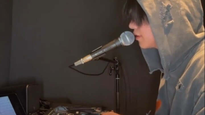 JO1 SHOSEI IG LIVE PLAYING PIANO