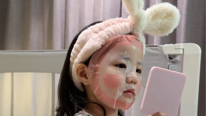 ครั้งแรกที่พอกหน้ามันตลกเกินไปแล้ว!