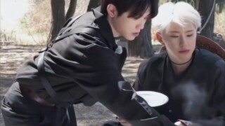 ksy: Being criticized doesn't stop me from hugging him.