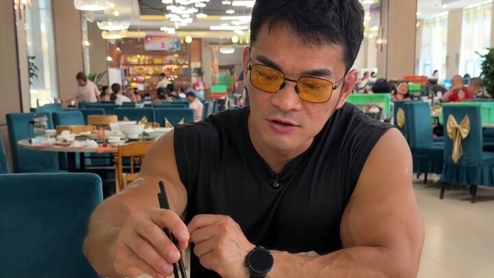 In Zhaoqing, Guangdong, how does the authentic taste of Cantonese dim sum strike you?