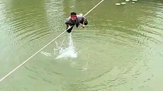 aktraksi bisa saling berkomunikasi
