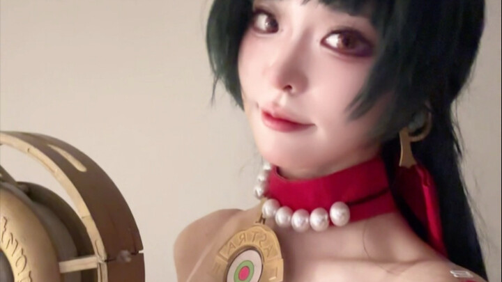 I keep hearing people say I look like Yao Jiayin~ Let me try a cosplay—please don’t rag on me, I’m b