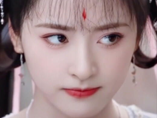 Shen Yue langsung mendorong Zhang Yunlong hingga terjatuh: Catat, dia sampai jatuh dari kursi