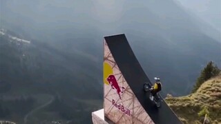 Red Bull Suicide Squad: Năng lượng của bạn vượt xa sức tưởng tượng của bạn
