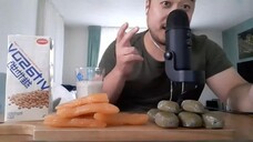 ASMR Dried Sweet Potato, Matcha Mochi Daifuku & Chinese Soy Milk 維他奶 (Eating & Drinking Sounds)