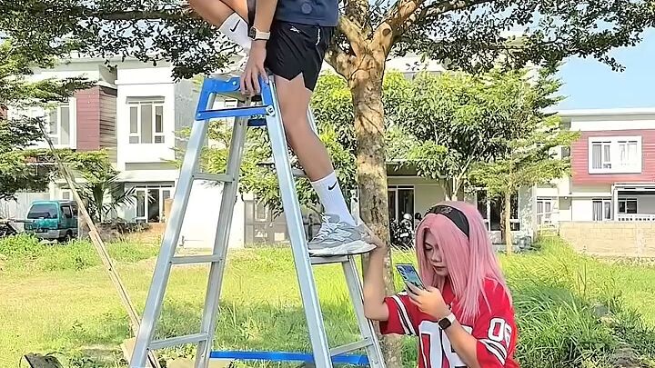 cosplay anime | akibat kerja sambil main hp