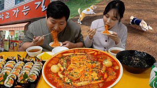 커다란 단짠단짠 라볶이와 육즙가득 참치김밥, 소스에 비벼 먹는 양념밥까지! (Tteokbokki with ramen, Gimbap) 먹방!! - Mukbang eating show