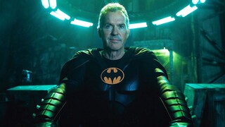 Michael Keaton's classic Batman returns! DC's "The Flash" releases its first clip, featuring a doubl