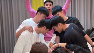 朋友圈该不该屏蔽父母。