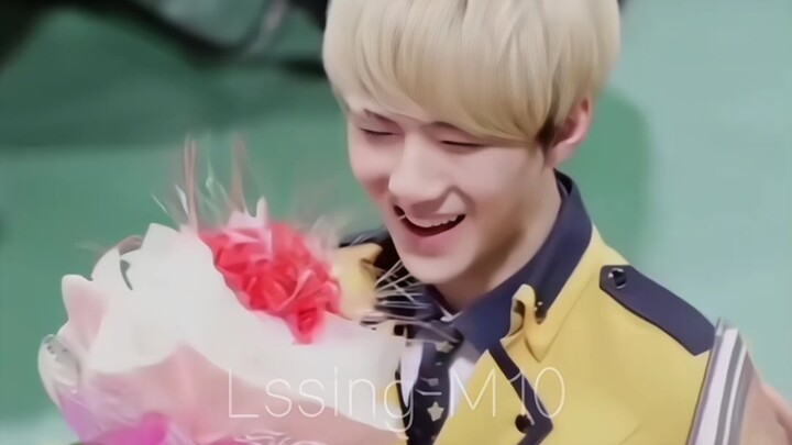 Dù các anh thường giặt quần áo của Tiểu Huân bị co lại và còn dạy sai bài tập, nhưng Tiểu Huân của c