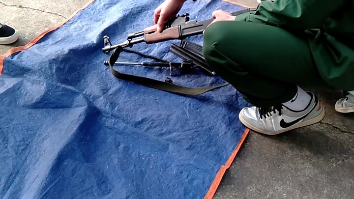 1 buổi sáng lành mạnh, tập tháo lắp súng AK47 ☺️☺️☺️