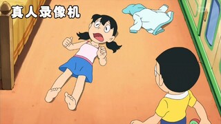 哆啦A梦:大雄用真人录像机回放自己被表扬，雄妈看到后震惊不已