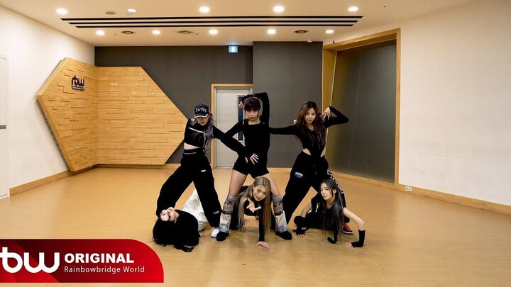 【4K】An Intro That Hits You Right in the Soul! PURPLE KISS 'Intro - Save Me' Practice Room 230218