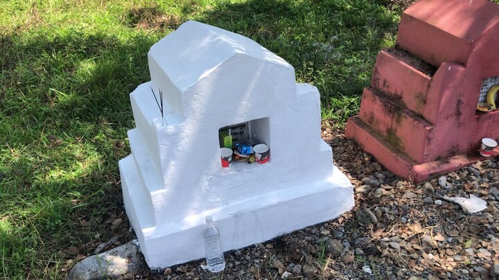 Emotional Art Tribute: My Grandmother’s Graveyard in Colors