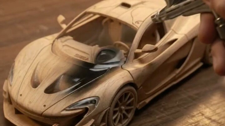 Miniature McLaren P1 GTR