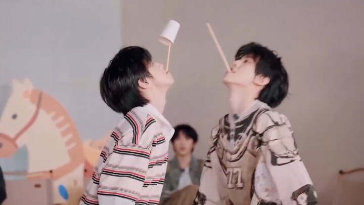 trật chiến vinh quang năm mới