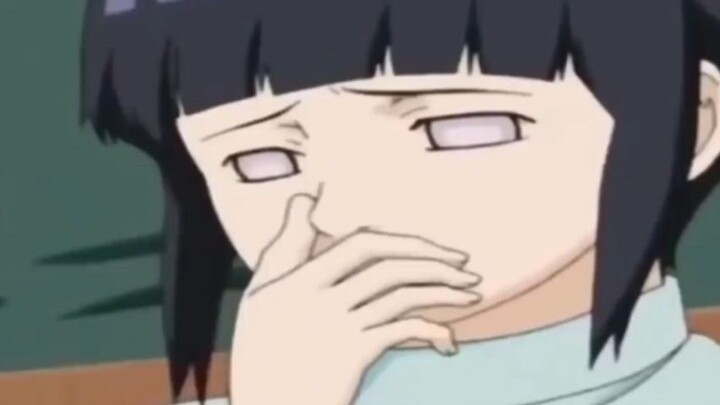 hinata mentertawakan naruto