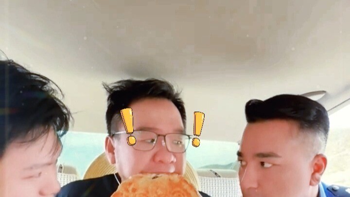 Chú Mặc ăn bánh nang ở Tân Cương, vậy là không về Hải Nam nữa rồi