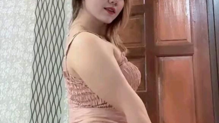 dirumah sendiri malah main colok