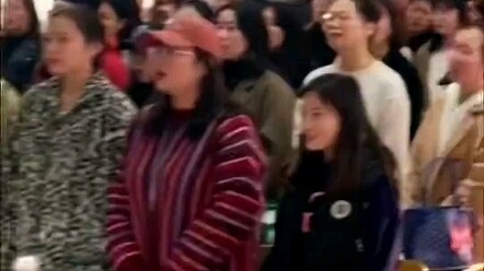 คอนเสิร์ตประสานเสียงของวิทยาลัยดนตรีหลู่ตง แค่เปิดปากก็ทำเอาหูแทบจะ “ตั้งครรภ์” แล้ว สมกับเป็นมืออาช