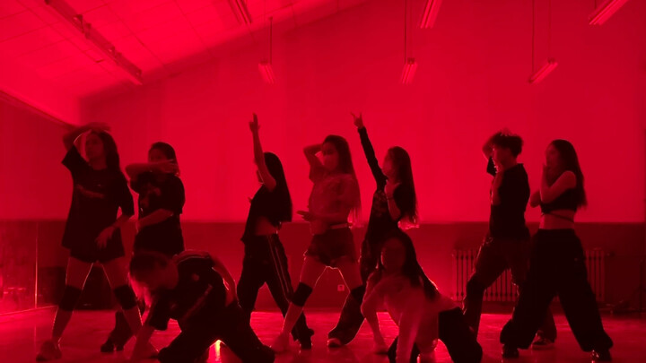YG trainee TeamB performed a cover of "You will find a way" and YOB members said: "It's not easy to 