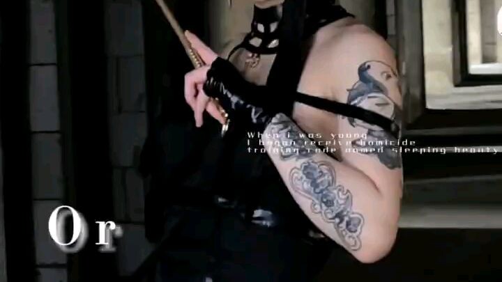 谁的老婆掉在烂尾楼了？ 啊  是你的...