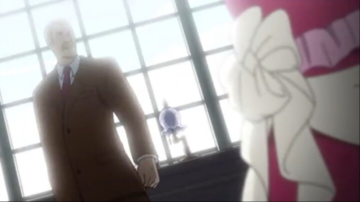 Lucy Gak Mau Hidupnya Diatur Ayahnya