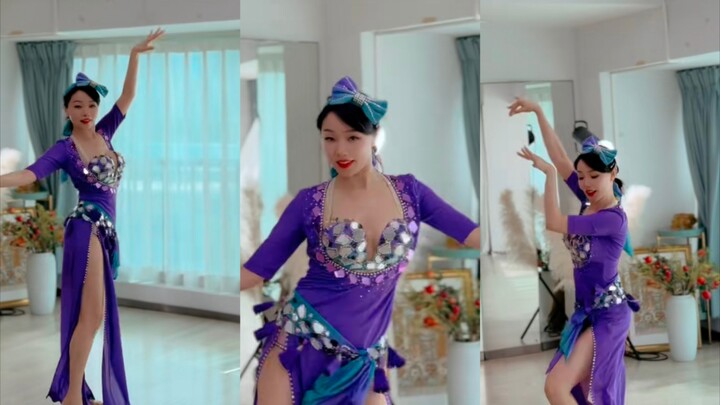 Commonly known as electric hips - the chuichui sago in belly dance