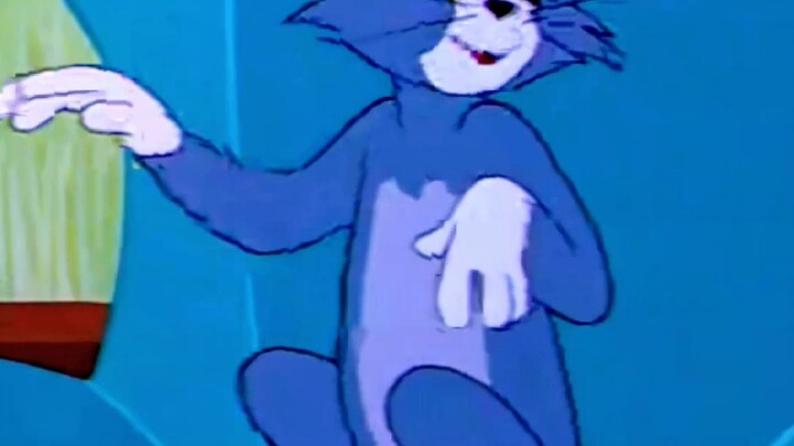 The story of cat and mouse, who scare whom?