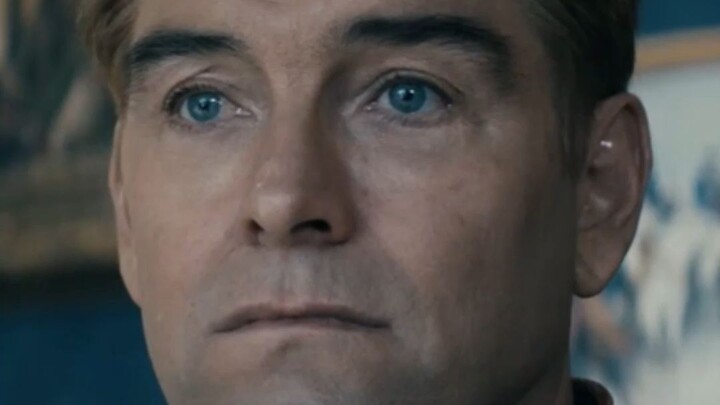 อีสเตอร์เอ그ซ่อนอยู่ในซีซั่นสุดท้ายของ Black Cloak: ค่ายกักกันกำลังโบกมือ👋