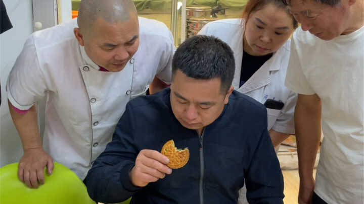 当我在我家包子铺卖《包子馅的月饼》