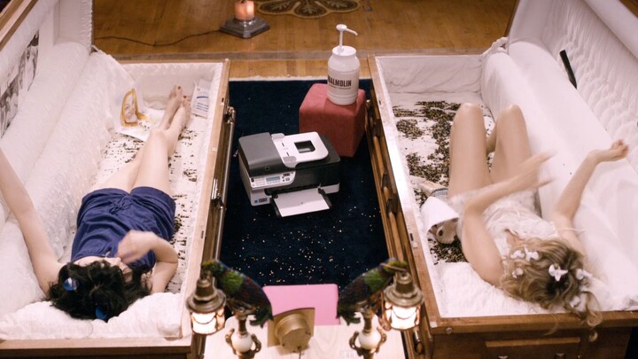 【พี่หมู】สาวแวมไพร์อายุ 300 ปี ทั้งสวย ขายาว และไม่เคยทำร้ายใครเลย