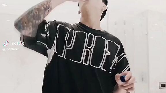 damn(jungkook)❤️