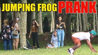 JUMPING FROG PRANK | Napanganga talaga sila ate sa ipinakita ko sa kanila hehehe