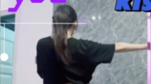 【Cháo】justdance2022 Ôi vòng eo nhỏ mềm mại này｜anh có thể hôn em thêm nữa không, mệt quá!!