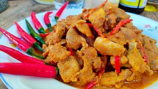 หมูผัดพริกแกงนมสด เมนูง่ายๆแต่อร่อยพร้อมข้าวสวยร้อนๆ สไตล์ | ครัวบ้านๆ Channel