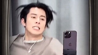 Rekaman nyata Wang Hedi menari dengan penuh semangat, tidak bisa selesai, sama sekali tidak bisa sel