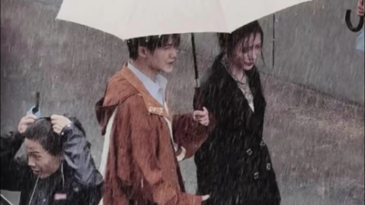ผู้กำกับบันเทิงในประเทศไม่เก่งเท่าพี่จ้าน ไม่แปลกใจเลยที่โครงเรื่องไม่ดีและภาพก็ไม่ดีเช่นกัน