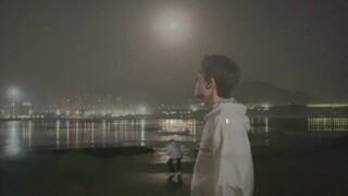 要像个大男孩，风吹又日晒，生活自由自在｜肖战
