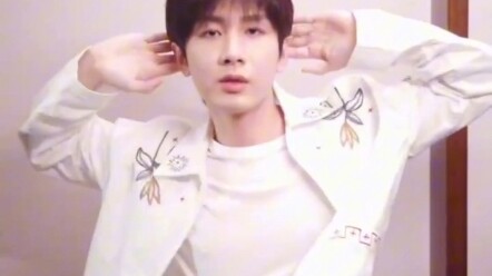 เฉิงอี้มาเพื่อเต้นแล้ว!