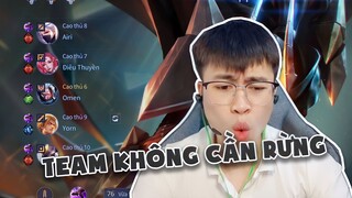 Người đàn ông có sức hút và chiến thuật không cần rừng của 2 team