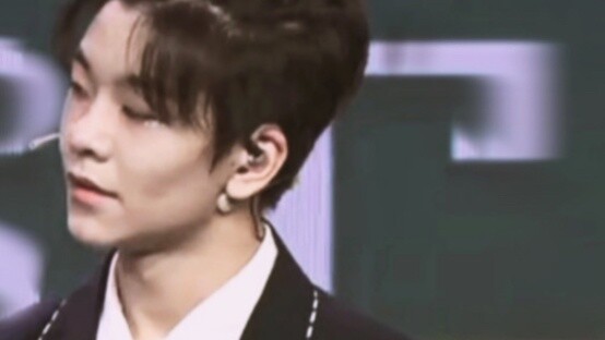 Thừa nhận đi, không ai có thể cưỡng lại sức hấp dẫn của những kẻ xấu [BOYSTORY He Xinlong 20200704 c
