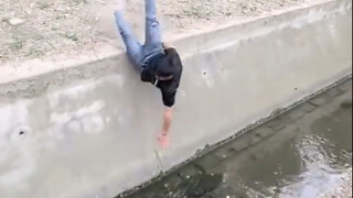 Fortunately I paused, otherwise I would have fallen!