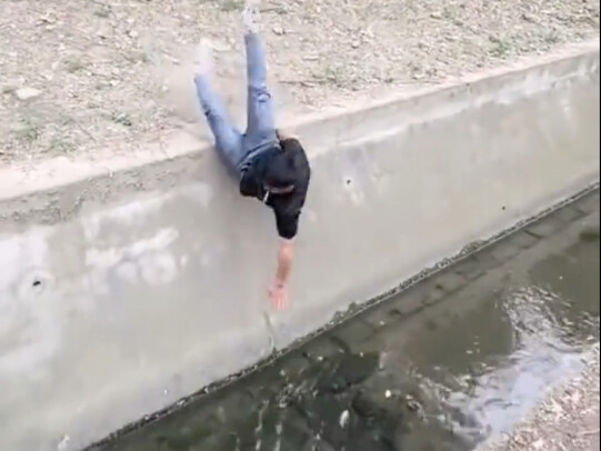Fortunately I paused, otherwise I would have fallen!