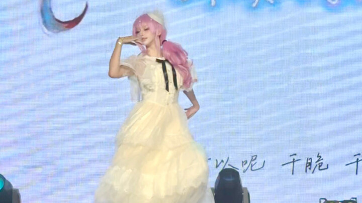 Even the “white moonlight” of home dancing has me hooked